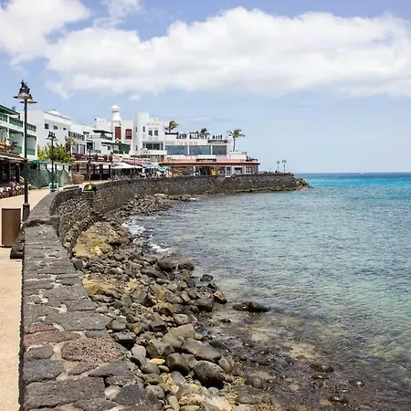 Apartamento En Playa Blanca Centro Apartment